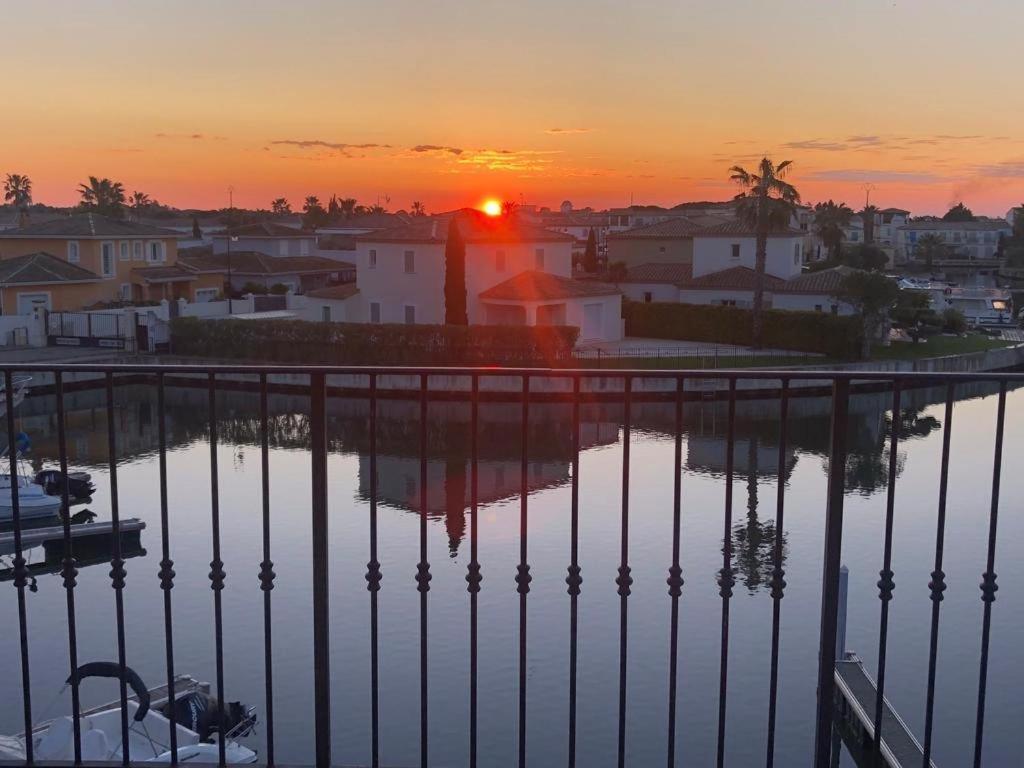 Villa Marina 120M²/8 Pers/ Terrasse 100M²/ Appontement Aigues-Mortes Exterior foto
